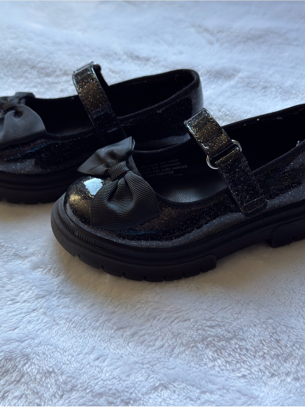 Cat & Jack Black Glitter Mary Jane Shoes with Bow Accent